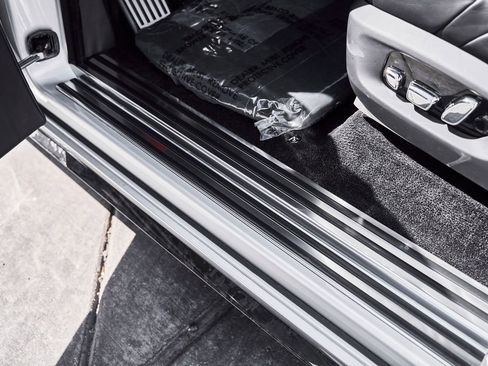 Used 2024 Rolls-Royce Phantom Sedan RWD image 49