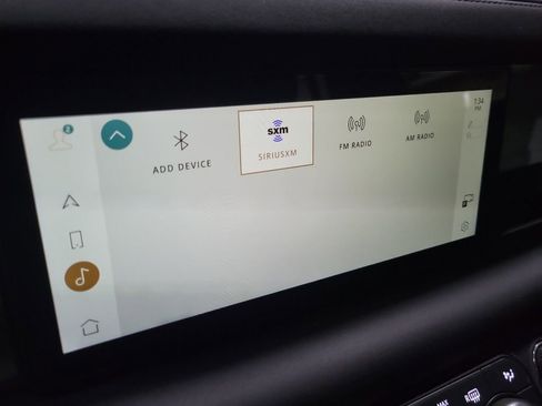 Used 2024 Land Rover Defender 110 S image 31