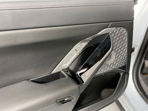 Used 2024 BMW 760i xDrive image 29