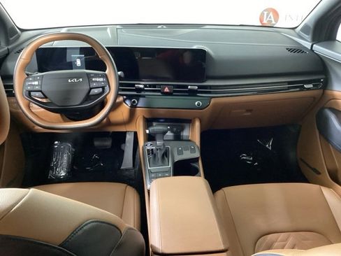 Certified 2026 Kia Sportage X-Line w/ X-Line Premium Package image 11