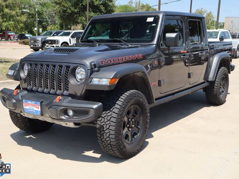 Used 2023 Jeep Gladiator Mojave w/ Trailer Tow Package AWD/4WD image 8