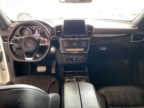 Used 2017 Mercedes-Benz GLE 43 AMG AMG GLE 43 w/ Premium 2 Package image 19