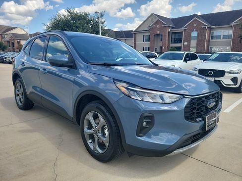 Used 2025 Ford Escape ST-Line Select AWD/4WD image 34