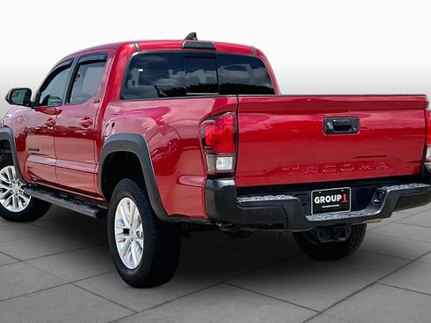 Used 2020 Toyota Tacoma SR5 AWD/4WD image 12