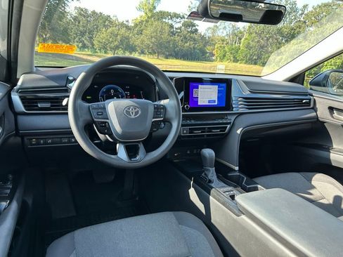 Certified 2025 Toyota Camry LE image 12