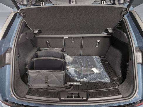 Certified 2026 Land Rover Range Rover Evoque S image 26