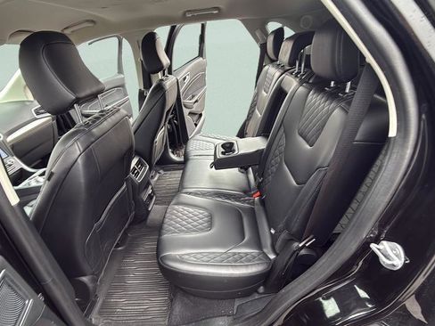 Certified 2024 Ford Edge Titanium AWD/4WD image 15