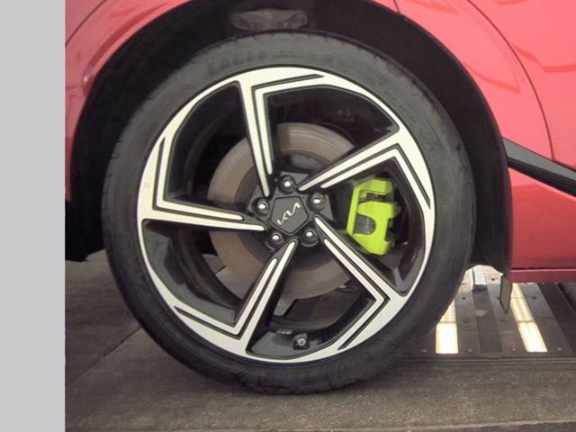Certified 2024 Kia EV6 GT AWD/4WD image 13