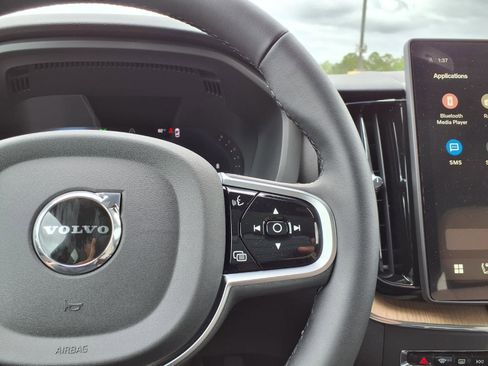 New 2026 Volvo XC60 B5 Core AWD/4WD image 16