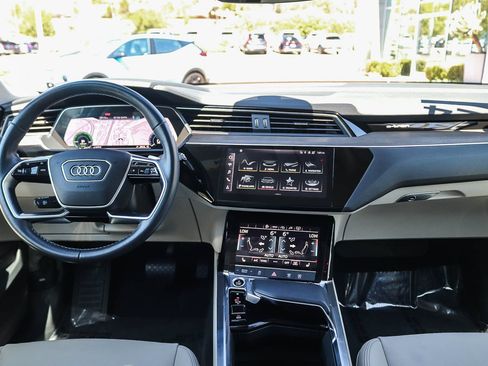 Used 2024 Audi Q8 e-tron Premium Plus AWD/4WD image 14