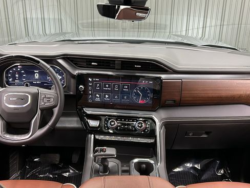 Used 2025 GMC Sierra 1500 Denali Ultimate image 41