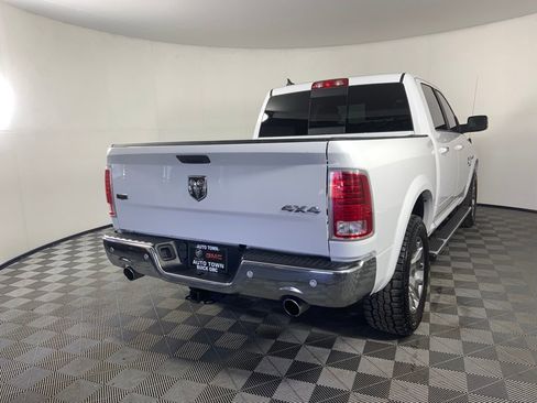 Used 2019 RAM 1500 Laramie AWD/4WD image 3