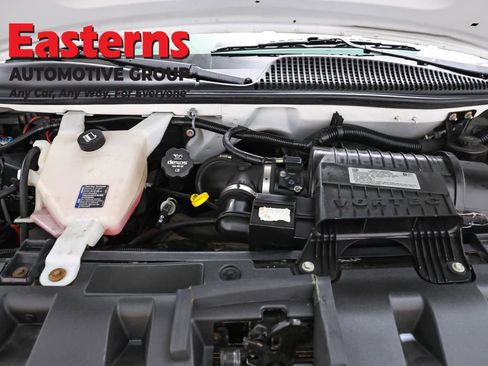 Used 2017 Chevrolet Express 3500 RWD image 7