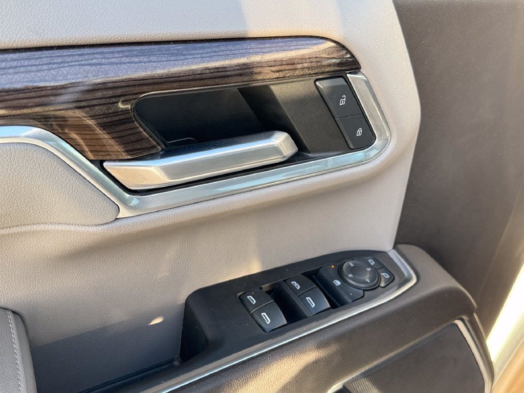 Used 2022 Chevrolet Silverado 1500 LT AWD/4WD image 23