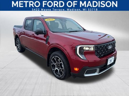 Used 2025 Ford Maverick Lariat w/ 4K Tow Package image 3