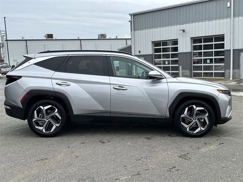 Used 2024 Hyundai Tucson Limited image 13