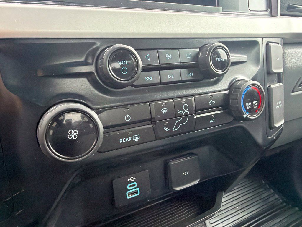 Used 2024 Ford F250 XLT w/ FX4 Off-Road Package AWD/4WD image 19