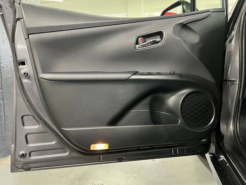 Certified 2022 Toyota Prius LE FWD image 37