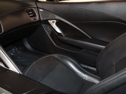 Used 2015 Chevrolet Corvette Z51 2LT w/ 2LT Preferred Equipment Group image 47