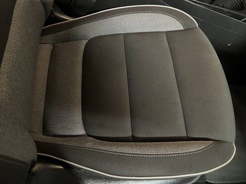 Used 2023 Chevrolet TrailBlazer LT image 28