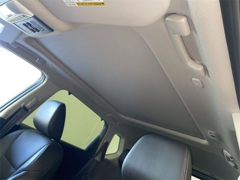 Certified 2025 Nissan Rogue SL w/ SL Premium Package image 25