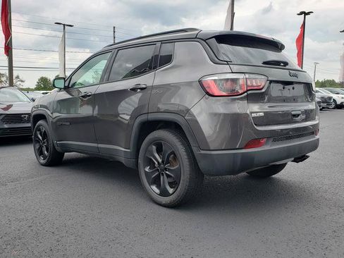 Used 2018 Jeep Compass Latitude w/ Popular Equipment Group FWD image 6
