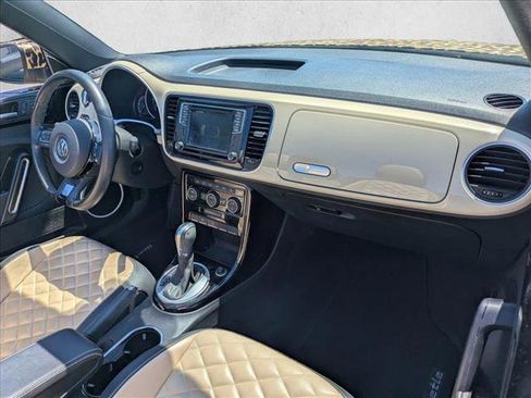 Used 2019 Volkswagen Beetle 2.0T FWD image 21
