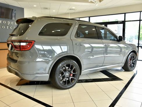 Used 2022 Dodge Durango R/T w/ Tow 'N Go Package AWD/4WD image 6