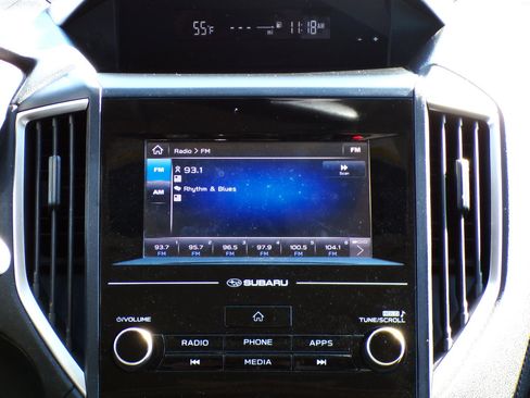 Used 2018 Subaru Crosstrek 2.0i Premium image 16