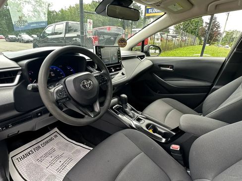 Used 2020 Toyota Corolla LE FWD image 22