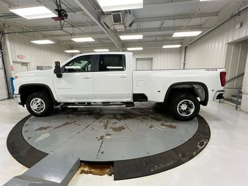 New 2026 Chevrolet Silverado 3500 LT w/ All Star Edition image 7