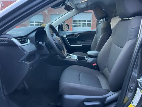 Used 2025 Toyota RAV4 LE image 14