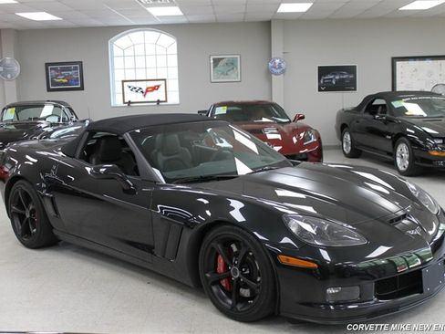 Used 2012 Chevrolet Corvette Grand Sport w/ 3LT Preferred Equipment Group RWD image 11