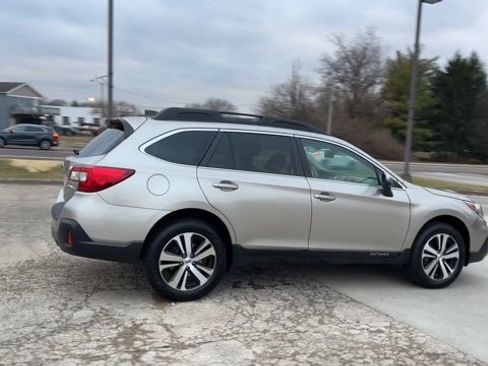 Used 2019 Subaru Outback 2.5i Limited image 9