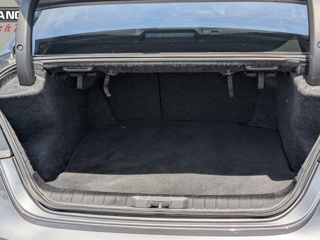 Certified 2022 Nissan Maxima SV w/ Floor Mat Group FWD image 11