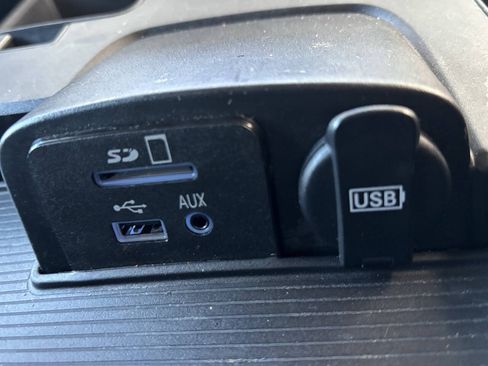 Used 2014 RAM 1500 Sport RWD image 20