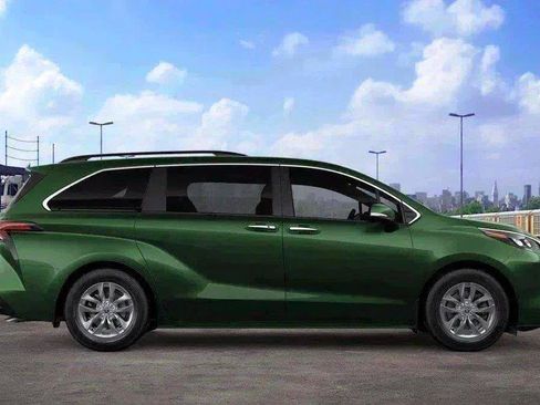 New 2026 Toyota Sienna XLE AWD/4WD image 78