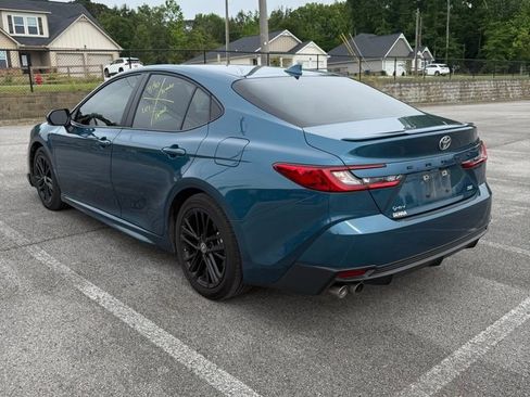 Used 2026 Toyota Camry SE w/ Multimedia Upgrade Package FWD image 5