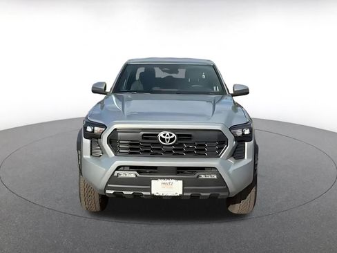 Used 2025 Toyota Tacoma TRD Off-Road AWD/4WD image 2