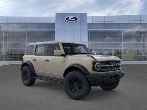 New 2026 Ford Bronco Outer Banks w/ Sasquatch Package AWD/4WD image 7