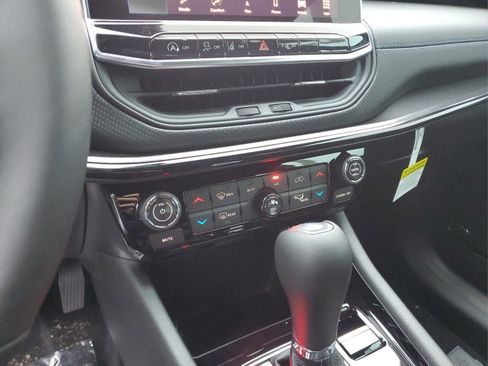 New 2026 Jeep Compass Limited w/ Sun, Sound & Navigation Group image 16