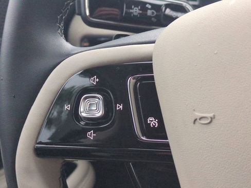 New 2026 Lincoln Corsair Premiere image 24