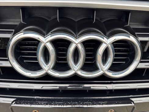 Used 2016 Audi Q3 2.0T Prestige w/ Prestige Package image 12