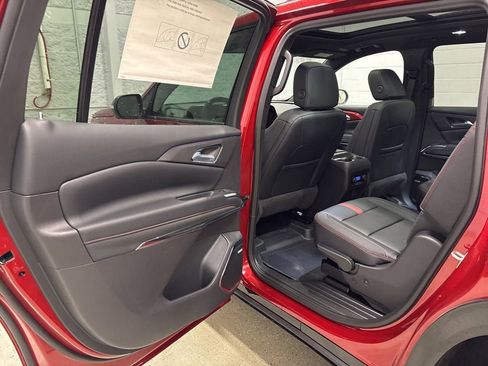 New 2026 Chevrolet Traverse RS w/ LPO, Floor Liner Package image 28