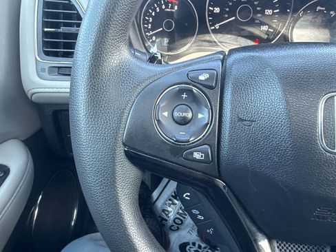 Used 2016 Honda HR-V EX image 23