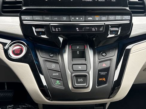 New 2026 Honda Odyssey Touring image 23
