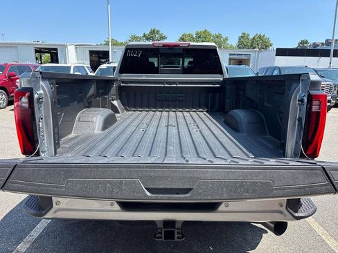 New 2026 GMC Sierra 3500 Denali w/ Denali Reserve Package AWD/4WD image 5