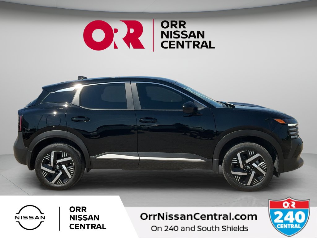 Used 2025 Nissan Kicks SV FWD image 4