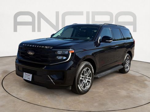 Used 2026 Ford Expedition Active RWD image 6