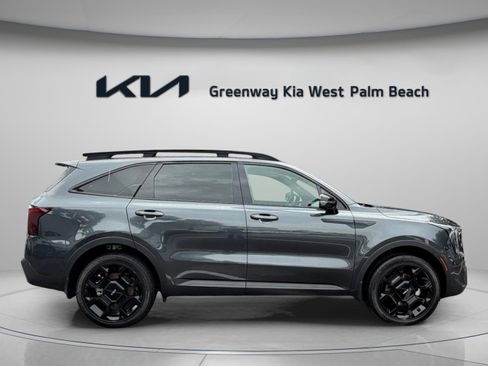 Used 2024 Kia Sorento SX Prestige w/ Sage Leather Package AWD/4WD image 8